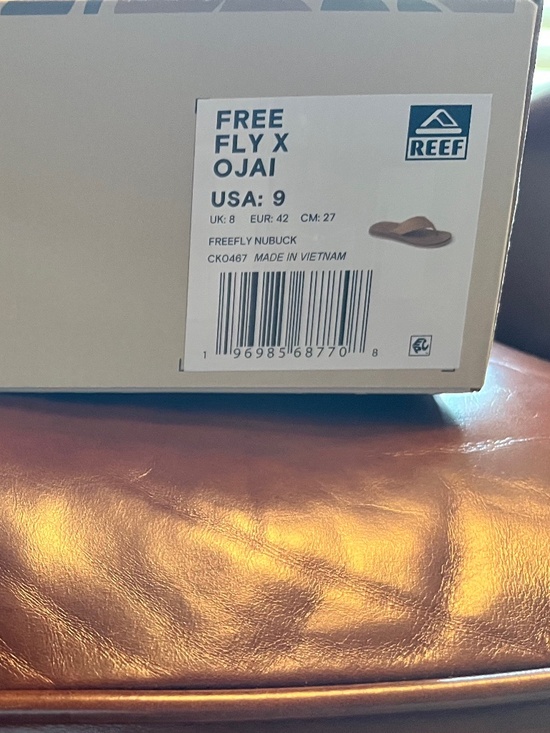 MEN\'S FREE FLY X REEF OJAI COLLAB \'NUBUCK\' LEATHER SANDALS/FLIP-FLOPS, 9, NIB!!